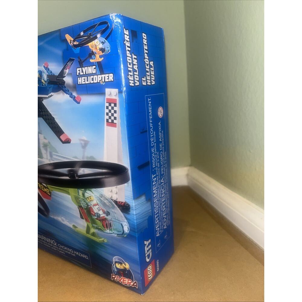 LEGO City #60260 Airport Air Race Flying Helicopter Rivera New Sealed 140 Pcs !! - Picture 3 of 6
